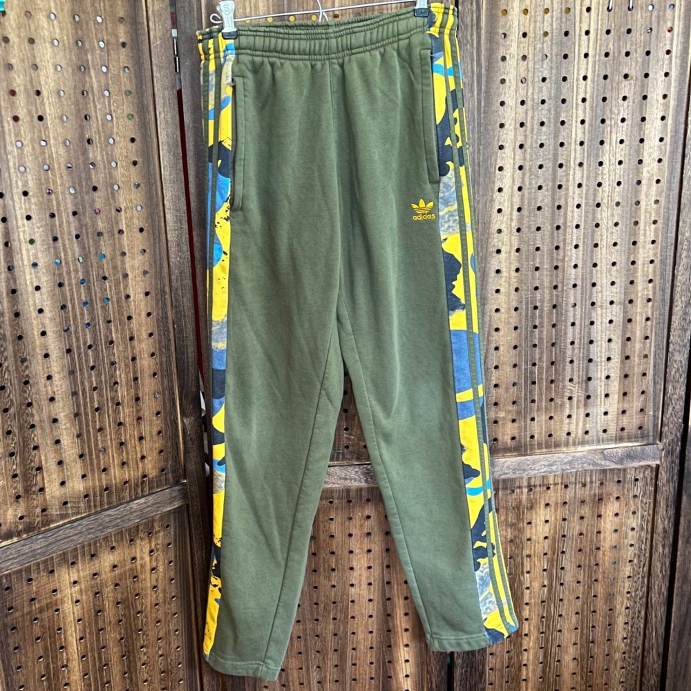 Adidas Originals Camo Series Sweatpants Size Small Focus Olive/Collegiate Gold